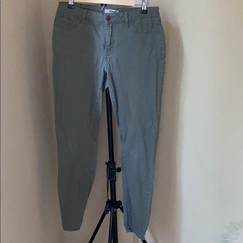 Green skinny jeans